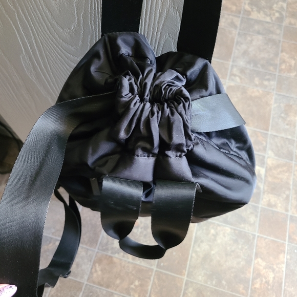 Zyia Backpack - Picture 2 of 2